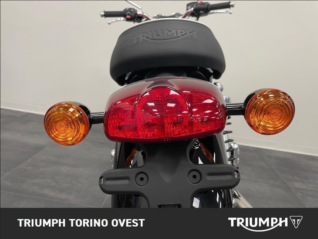 TRIUMPH Bonneville 900 T100 