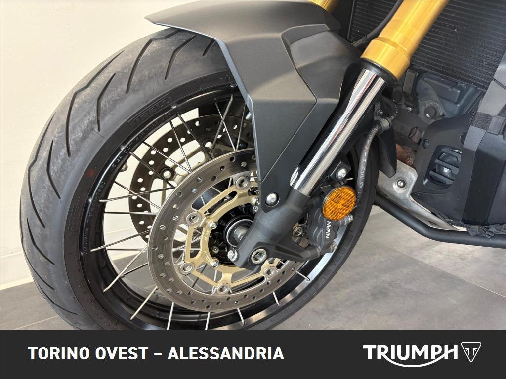 HONDA X-ADV 750 DCT Abs