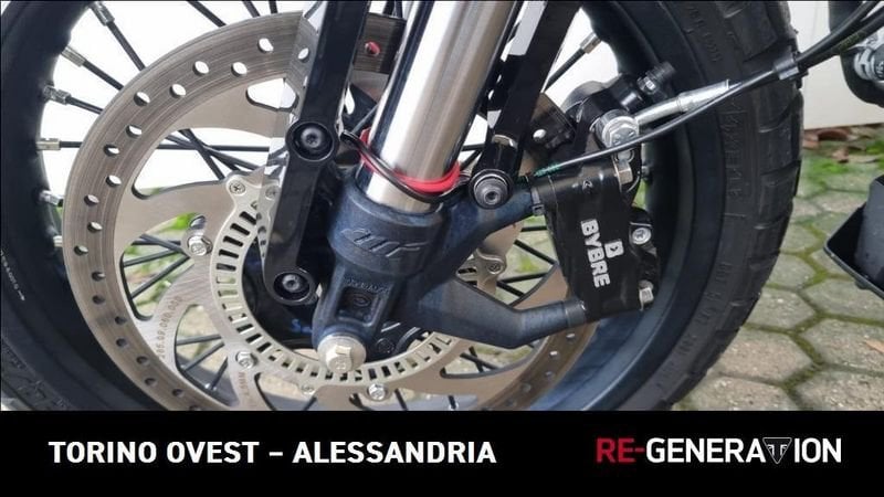 HUSQVARNA Svartpilen 401 4T