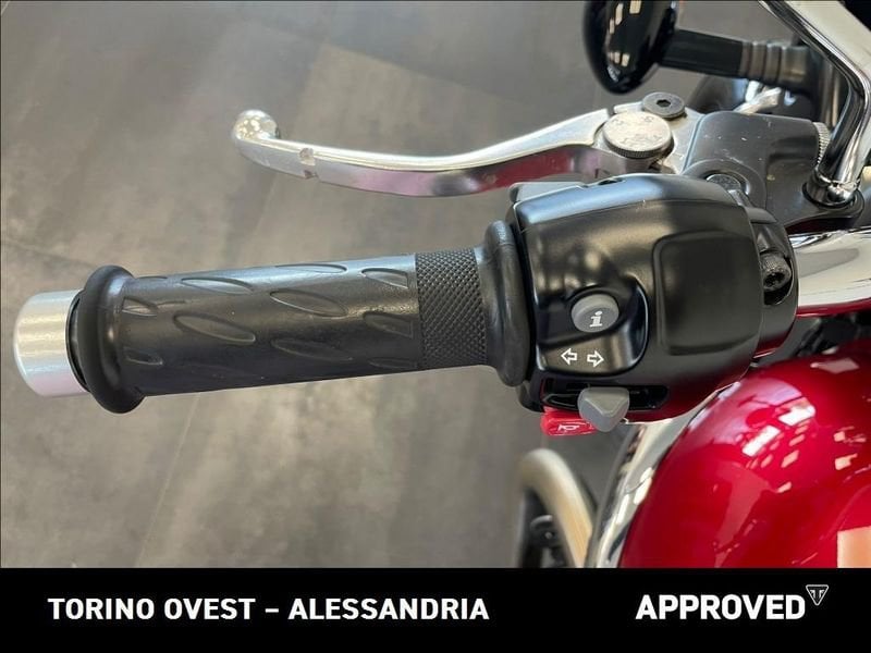 TRIUMPH Bonneville 900 T100 E5