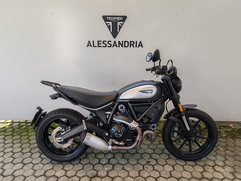 DUCATI Scrambler 800 Icon Dark