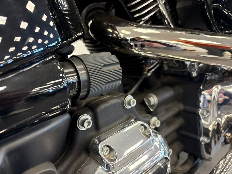 HARLEY DAVIDSON Sport Glide 107 1745 