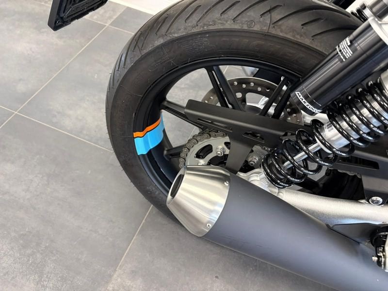 TRIUMPH Speed Twin 900 Pure White/Blue/Orange Abs