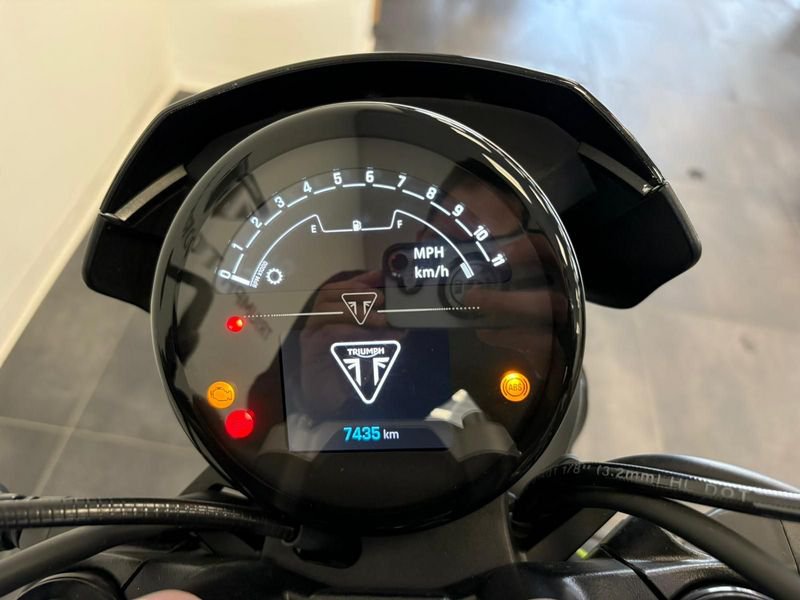 TRIUMPH Trident 660 Abs