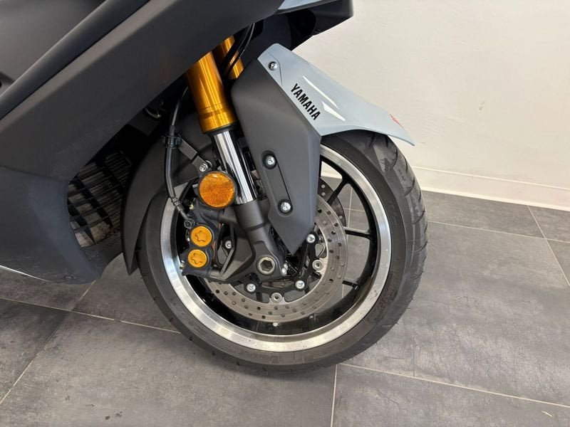 YAMAHA T-Max 560 Tech Abs