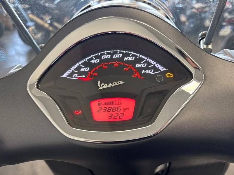 VESPA Vespa GTS 300 hpe Super Abs