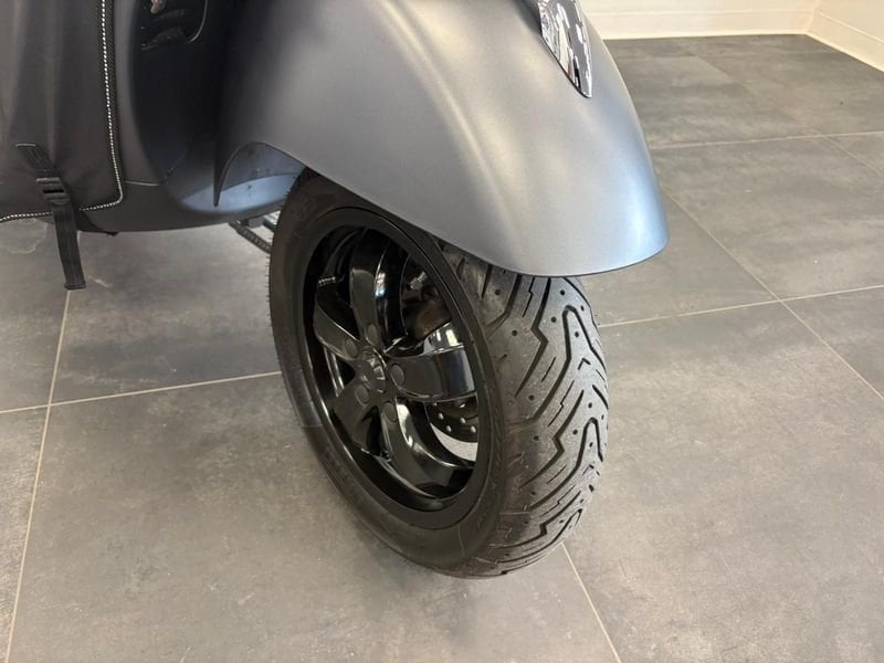 VESPA Vespa GTS 300 hpe Super Abs