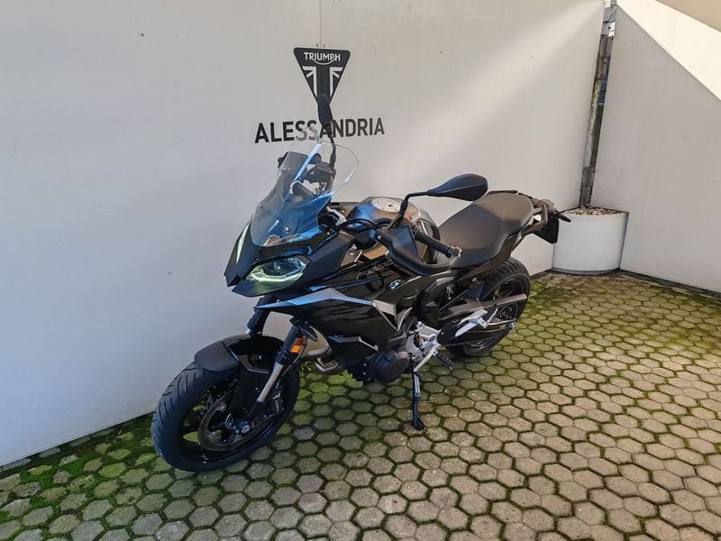 BMW F 900 XR Triple Black Abs