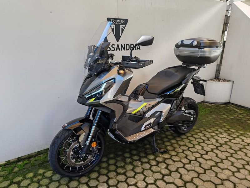 HONDA X-ADV 750 DCT Abs