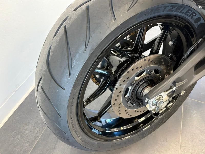 DUCATI Monster 937 Red