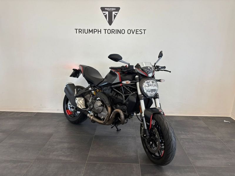 DUCATI Monster 821 Stealth