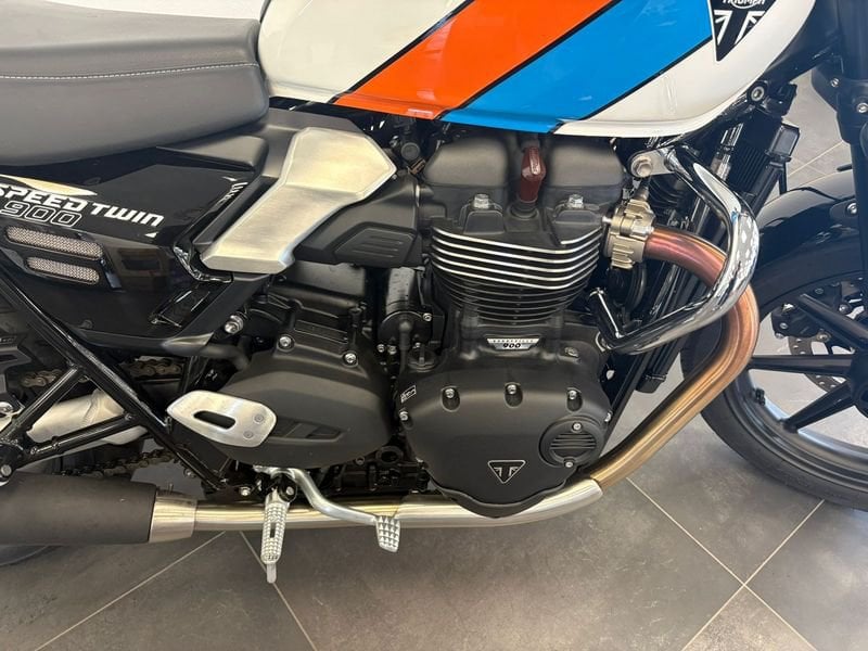 TRIUMPH Speed Twin 900 Pure White/Blue/Orange Abs