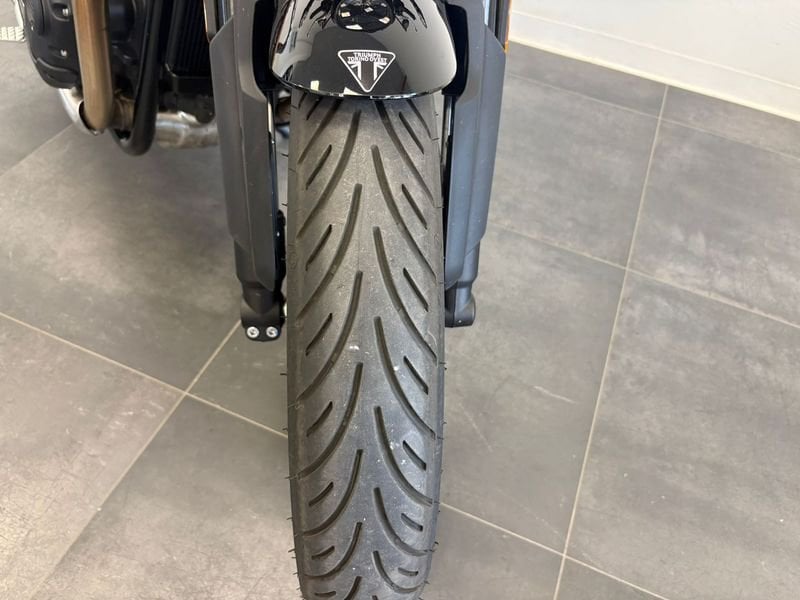 TRIUMPH Speed Twin 900 Pure White/Blue/Orange Abs