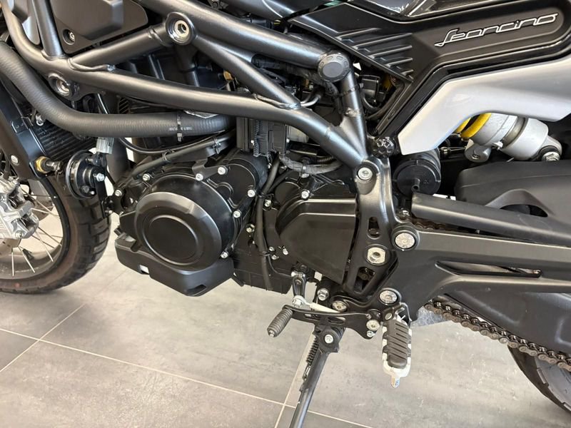 BENELLI Leoncino 800 Trail