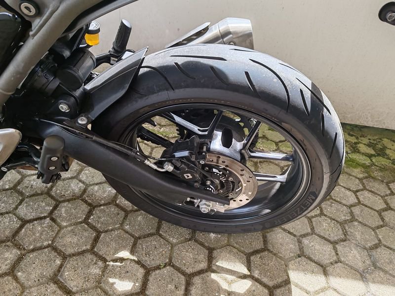 TRIUMPH Speed 400 Abs