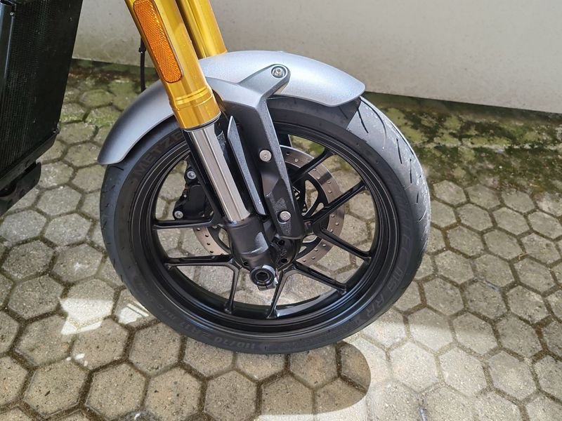 TRIUMPH Speed 400 Abs