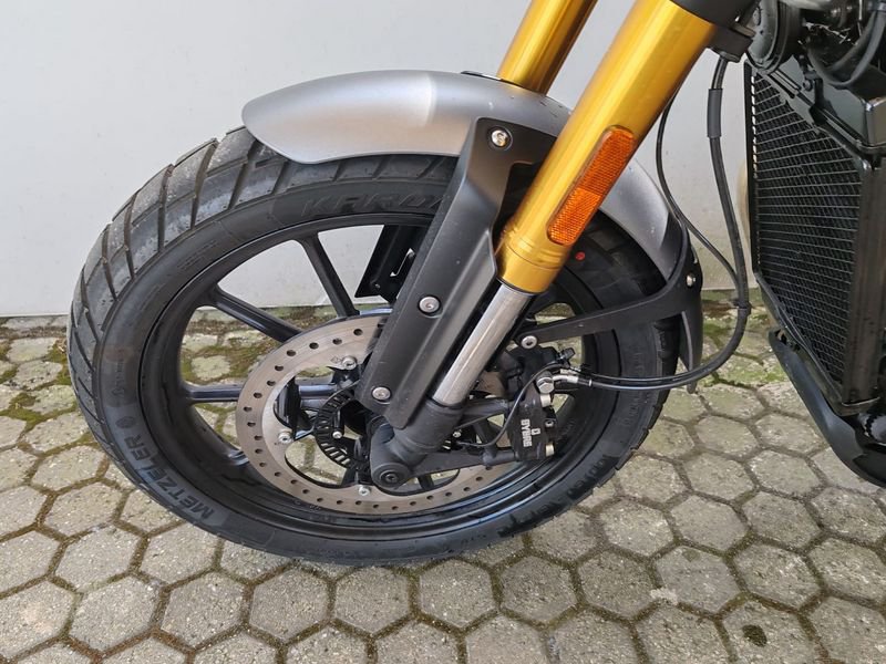 TRIUMPH Scrambler 400 X Abs