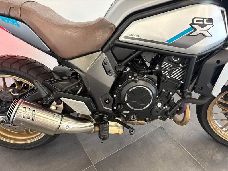 CFMOTO 700 CL X CL-Heritage Abs E5