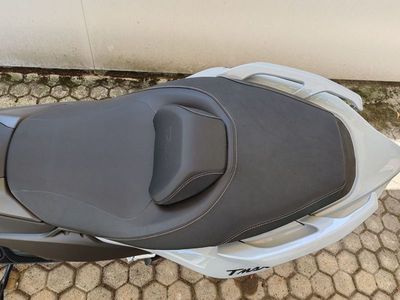 YAMAHA T-Max 560 Tech Abs