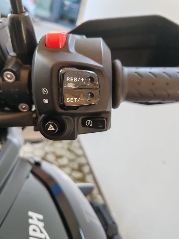 TRIUMPH Tiger 800 XRX Abs