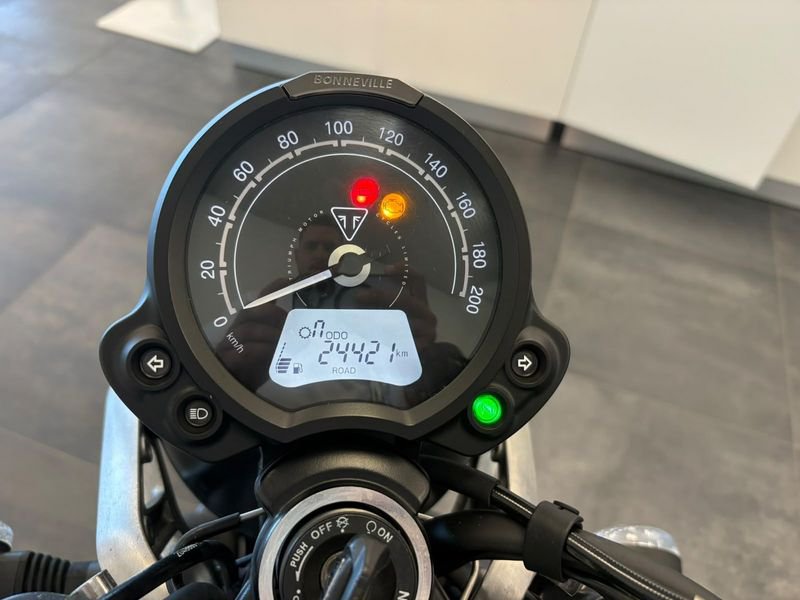 TRIUMPH Street Twin 900 