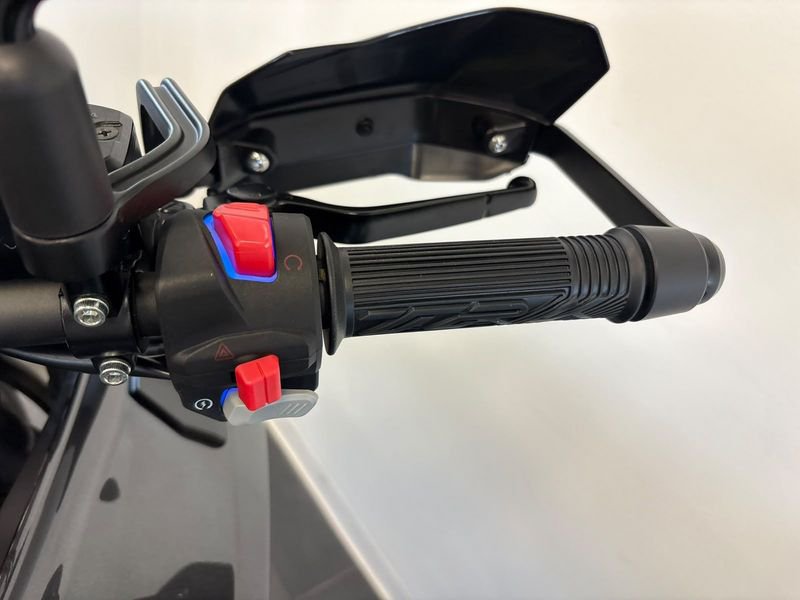BENELLI TRK 702 X abs