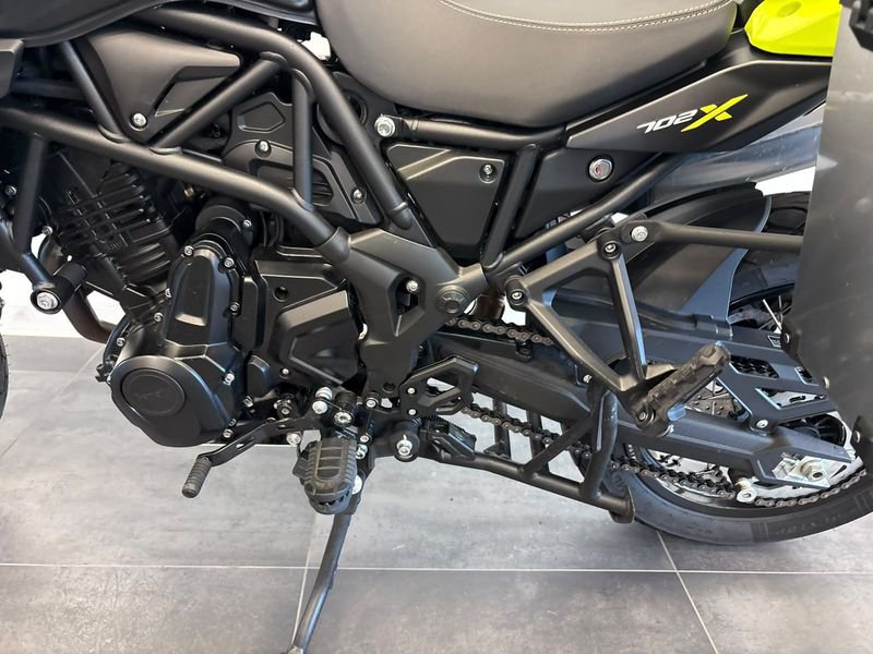 BENELLI TRK 702 X abs