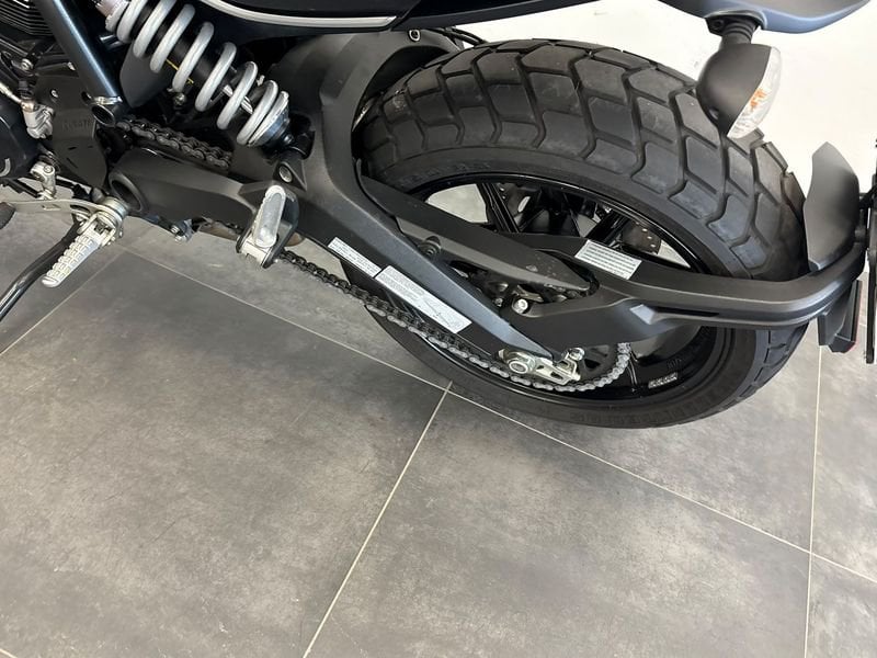 DUCATI Scrambler 800 Icon Dark